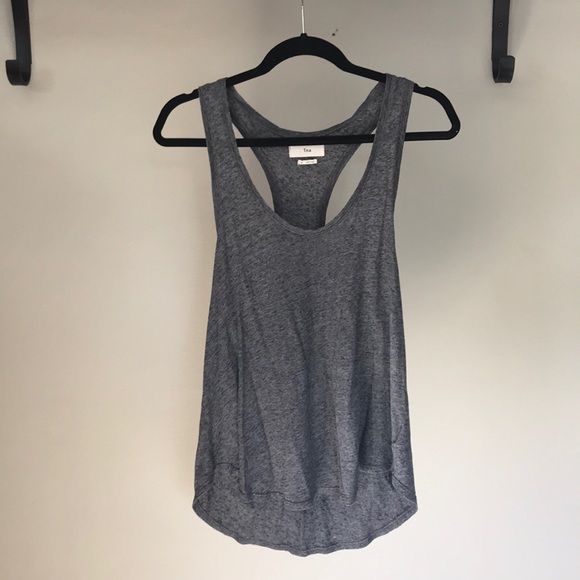 Aritzia Tops - Aritzia TNA Tola Flowy Tank
